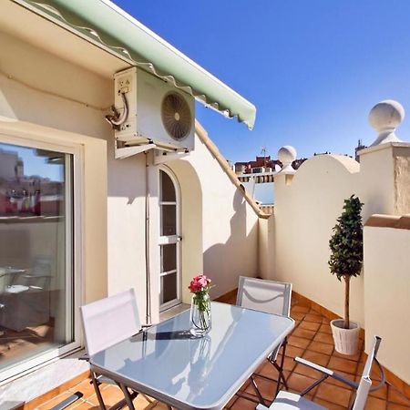 Atico Con Terraza Privada En Malaga Centro Apartment Luaran gambar