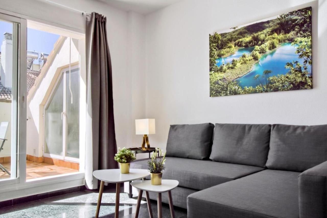 Atico Con Terraza Privada En Malaga Centro Apartment Luaran gambar